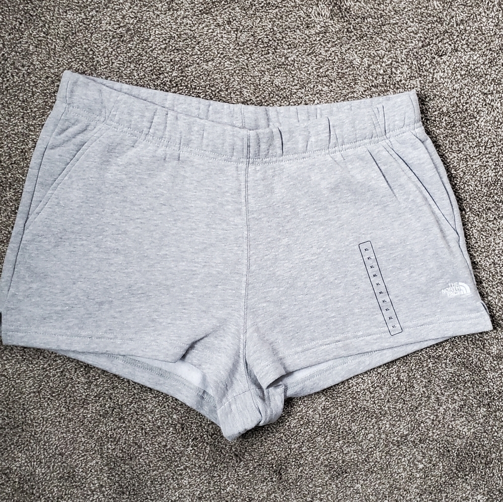 The North Face Women’s Half Dome Logo Fleece Shorts NEW size xl